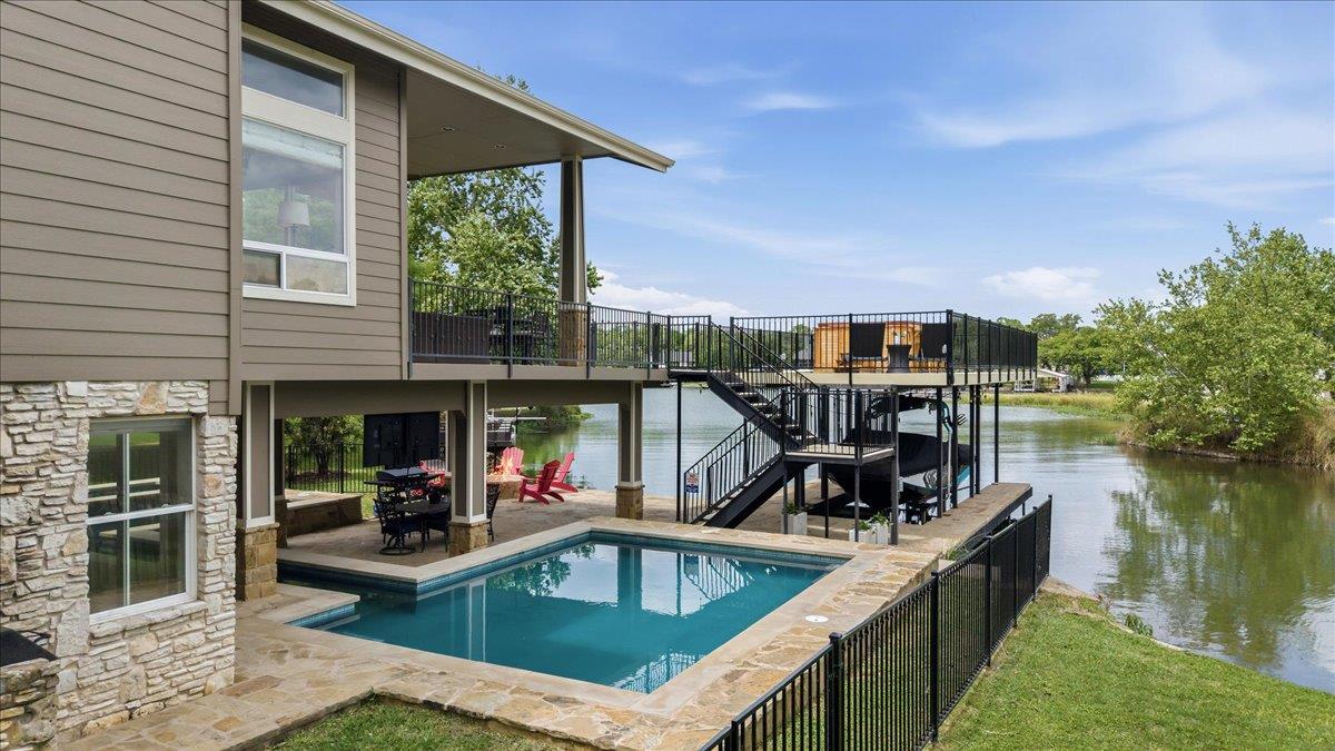 806 Misty Downs DR
