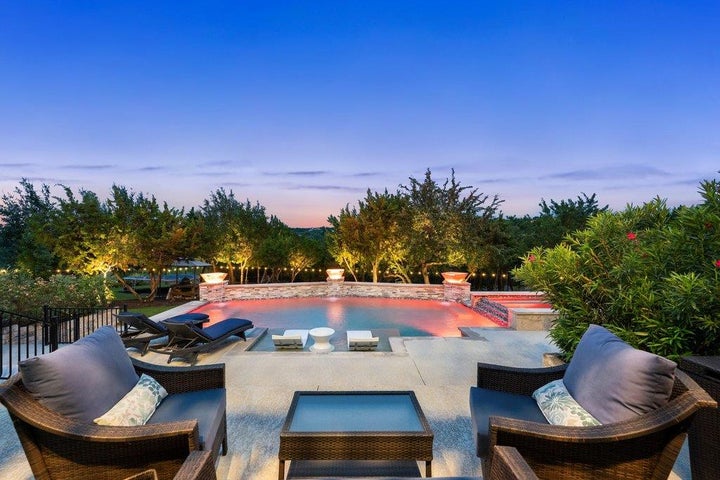 Photo 1 of 40 — 215 Lodestone LN, Austin, TX 78738
