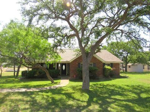 Photo of 220 W Lakecrest DR, Bluffton, TX 78607 (MLS # 8776221)