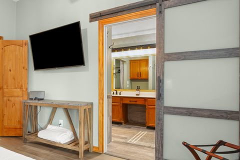 Tiny photo for 3015 Sunridge DR, Austin, TX 78741 (MLS # 5808193)