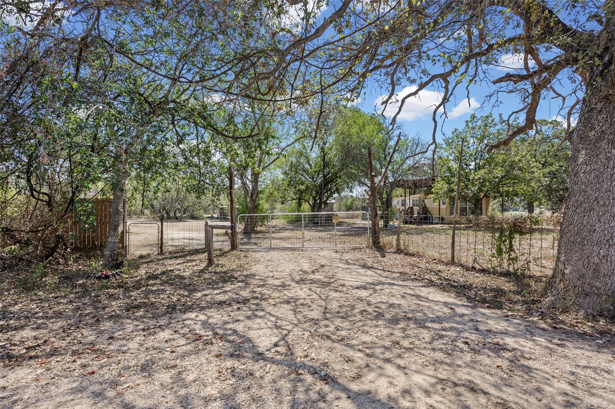 336 Boulder LN