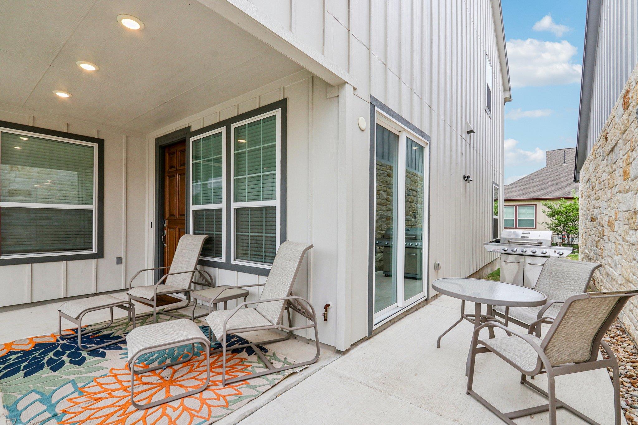 1141 Lucca DR