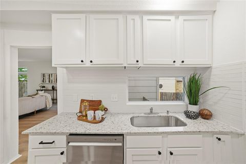 Tiny photo for 8320 Greenslope DR #B, Austin, TX 78759 (MLS # 9643665)