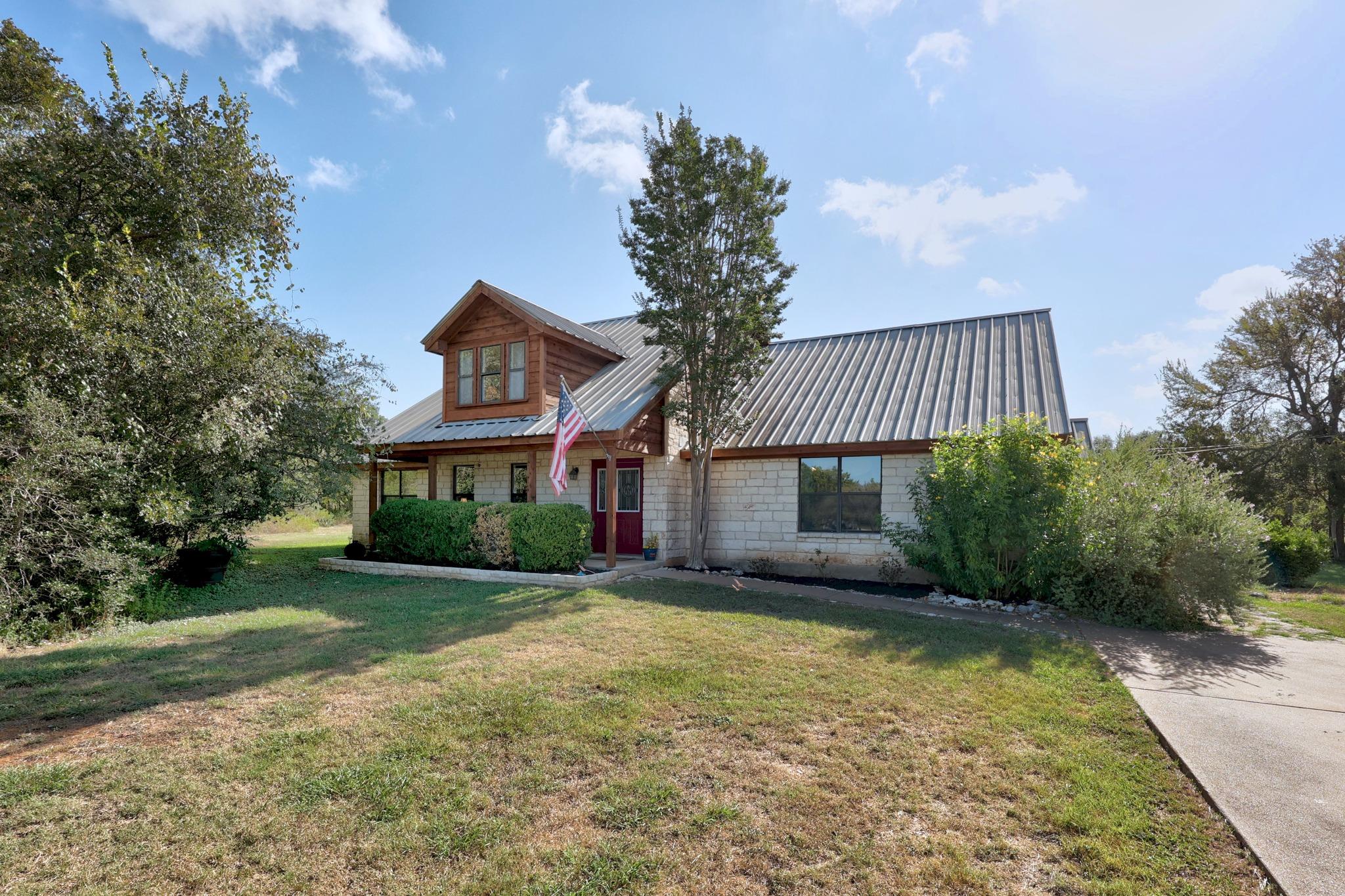 301 Oak Forest CV