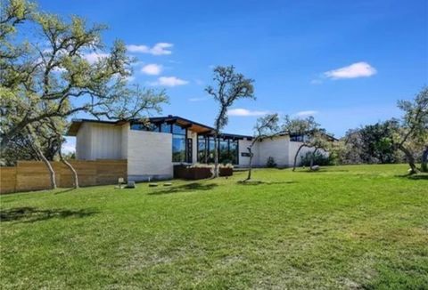 Photo of 7300 Deepwood DR, Lago Vista, TX 78645 (MLS # 8695922)