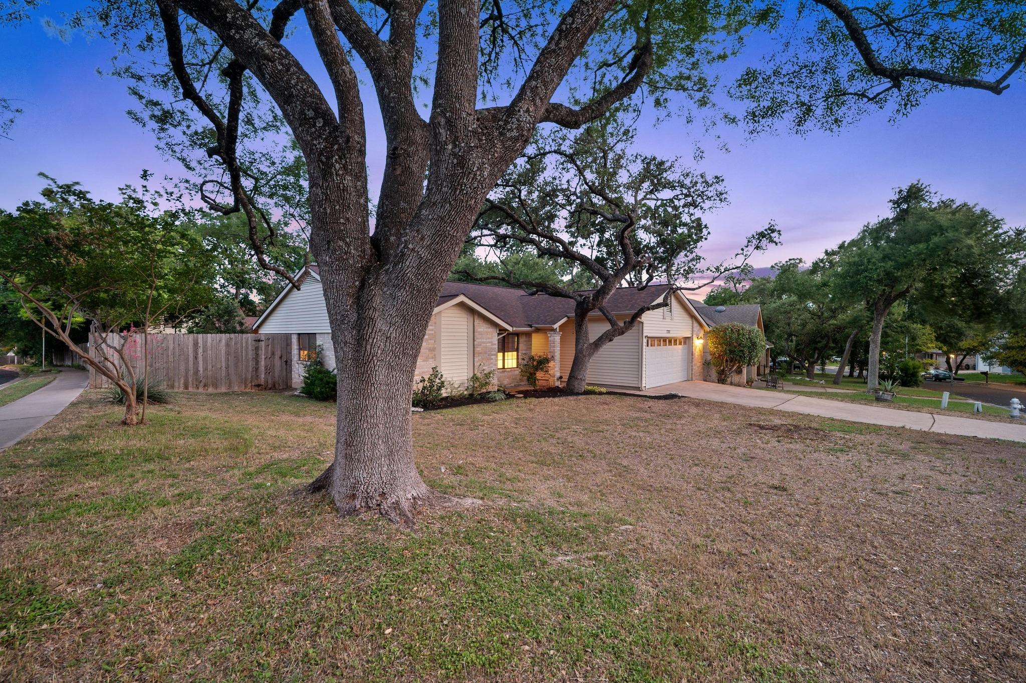 7701 Lowdes DR