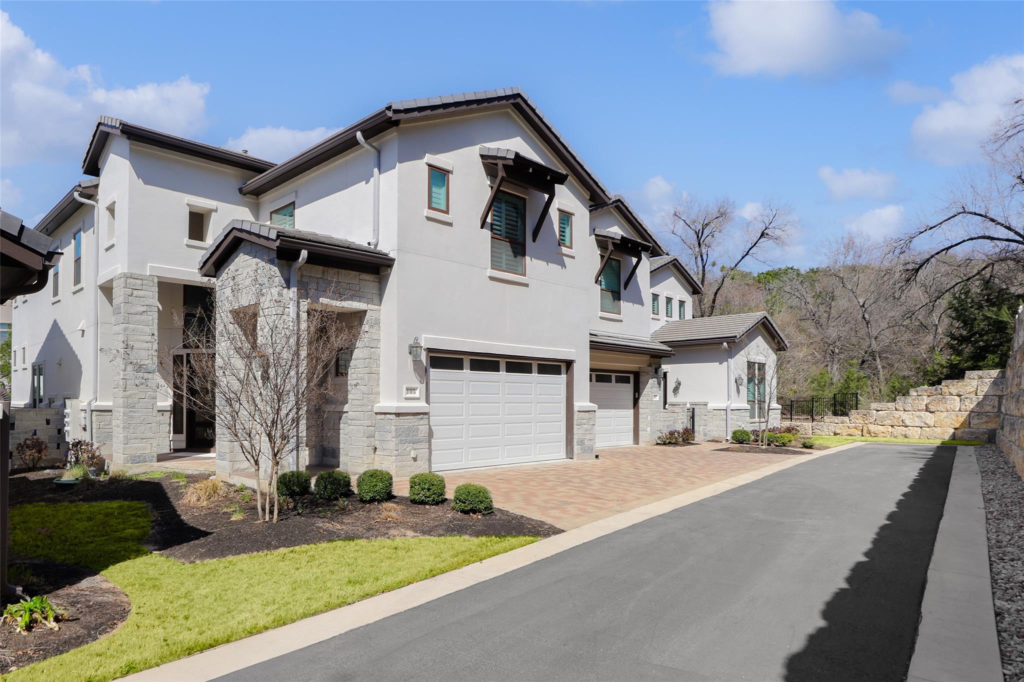 105 Cascading Water PL