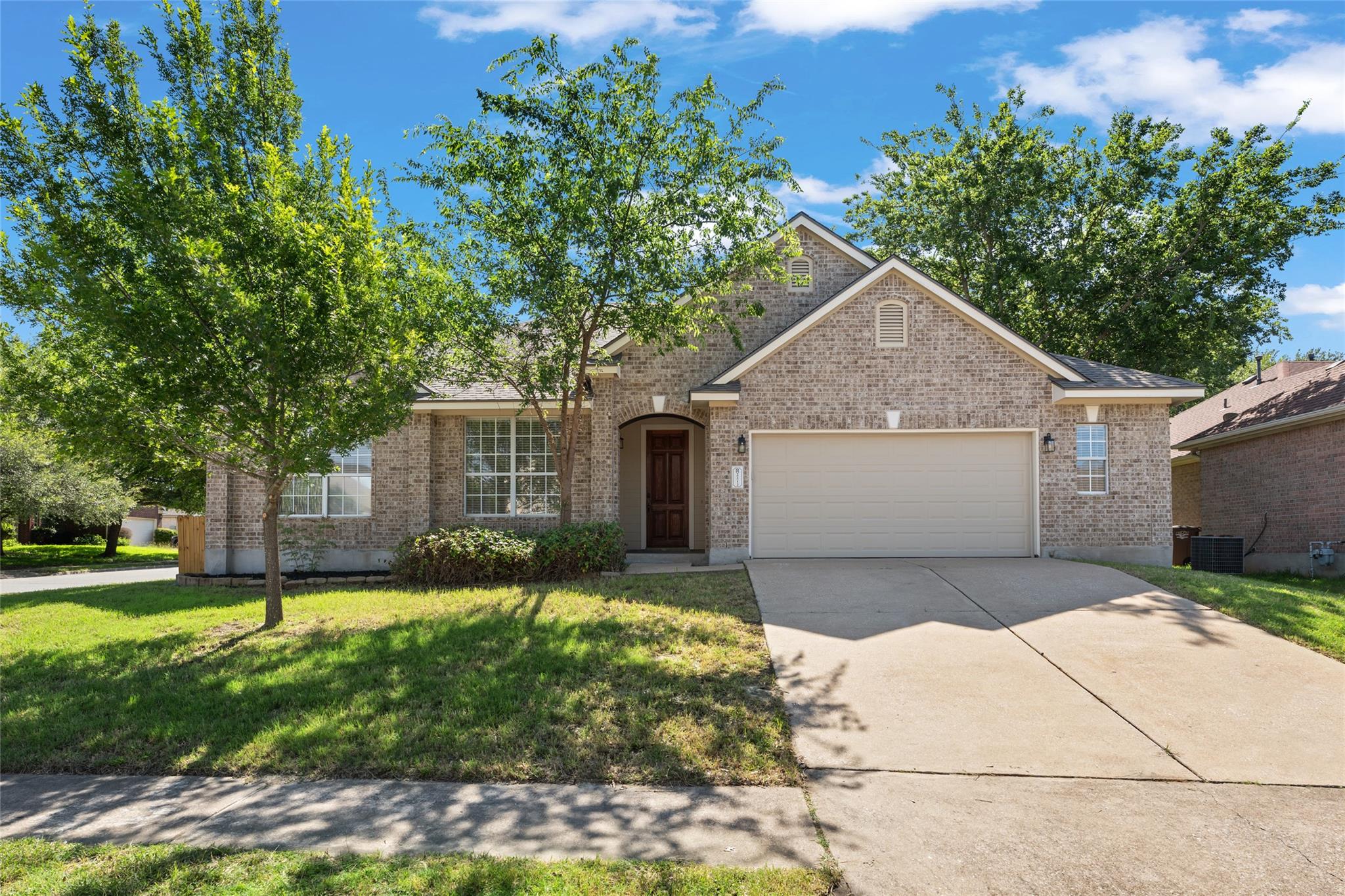 2212 Speidel DR