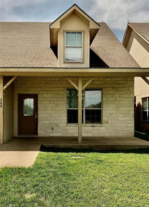 Photo of 220 SANDSTONE DR #A, Jarrell, TX 76537 (MLS # 8318502)