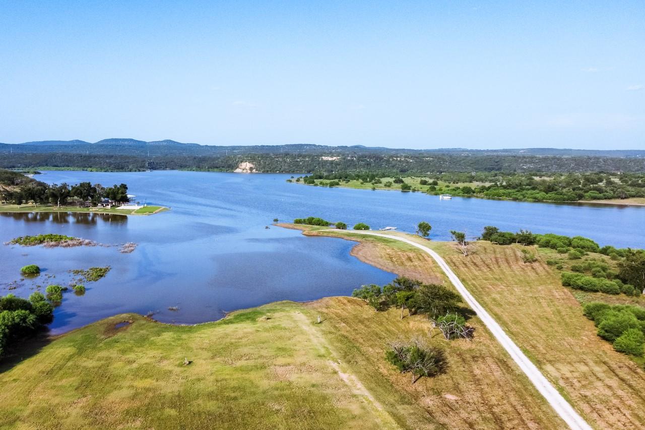 421 Chimney Cove DR
