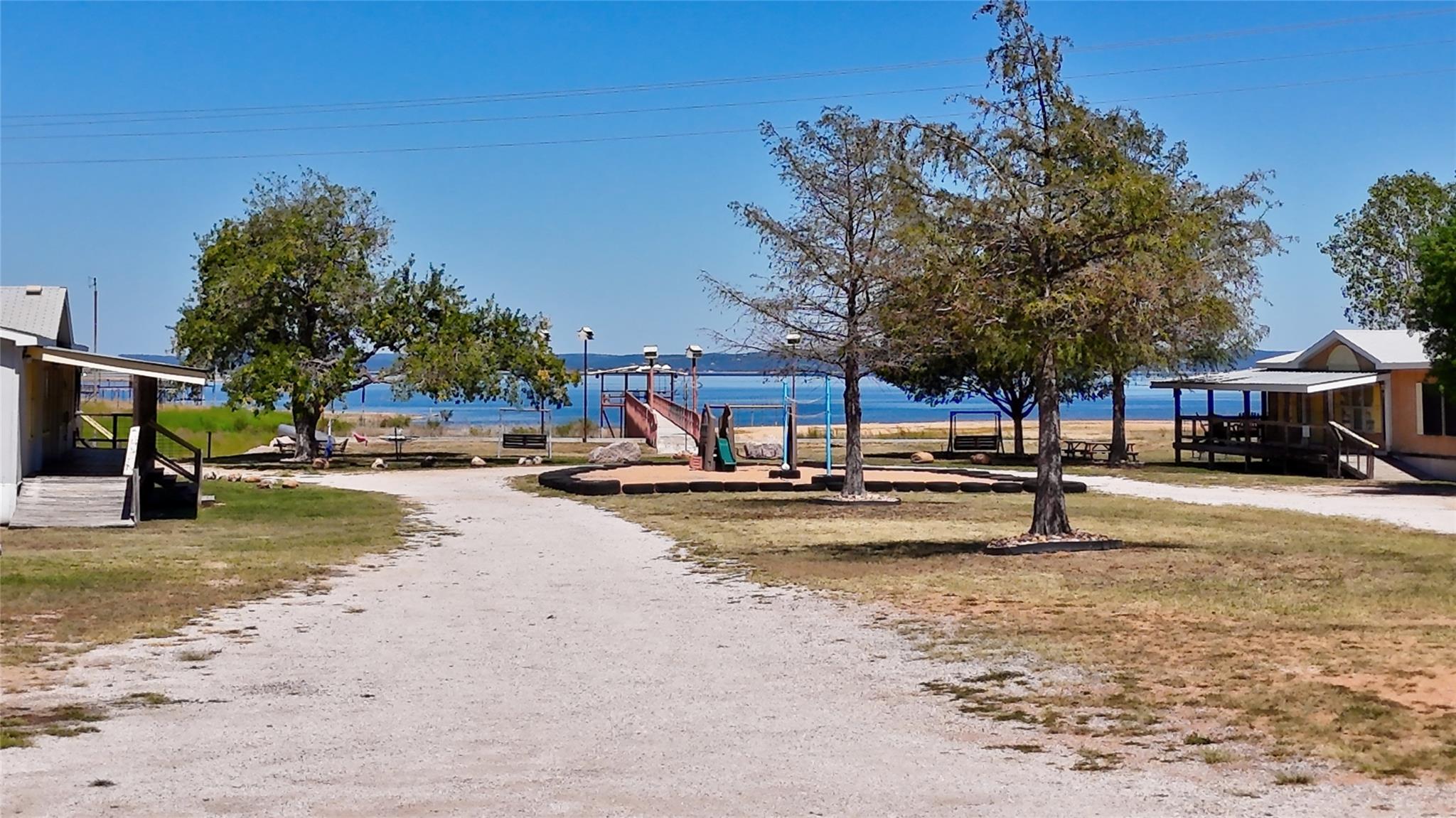 1504 Ranch Road 261