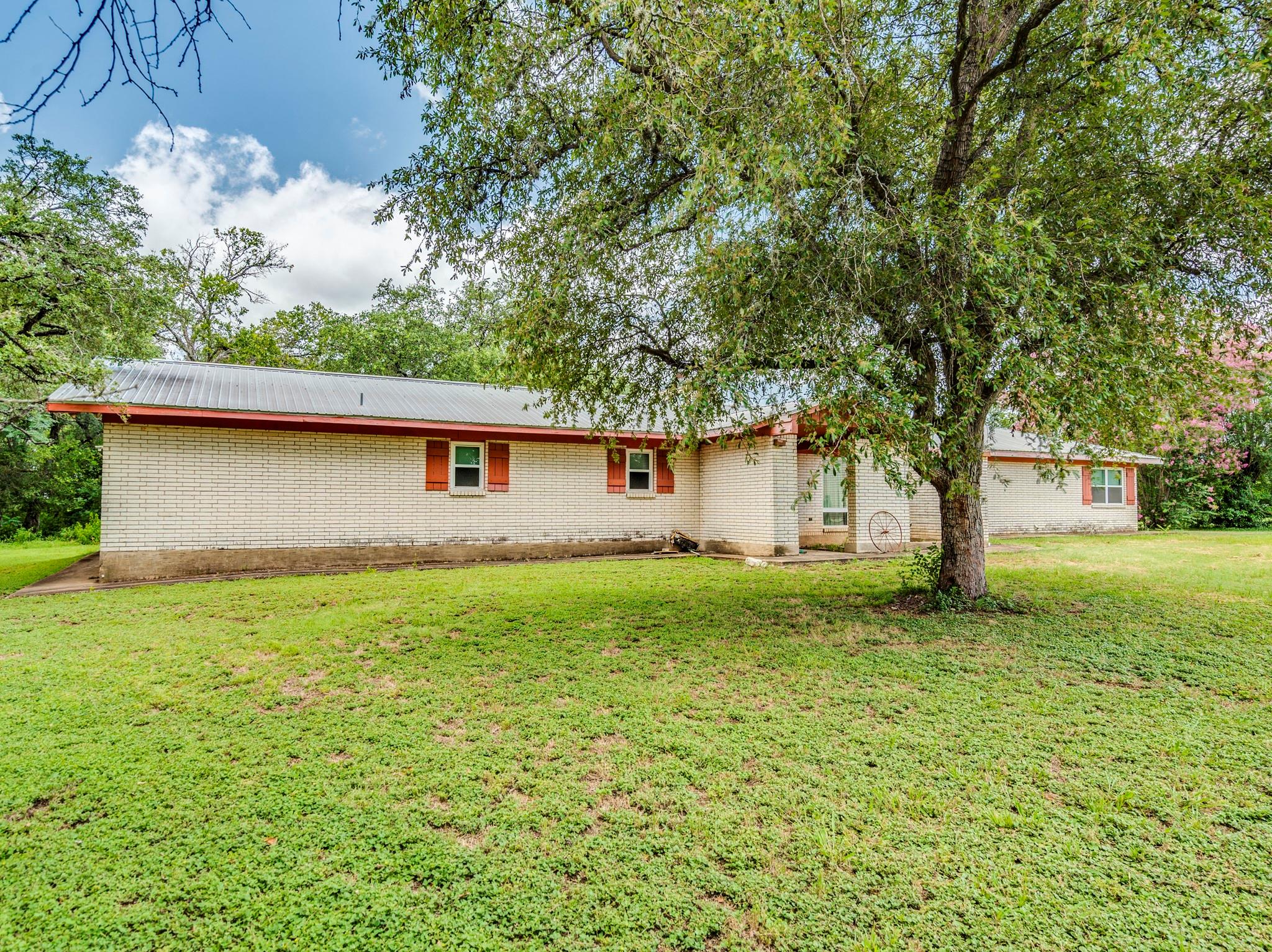 12900 Lowden LN