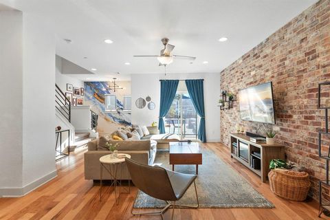 Photo of 7203 Bassett CT, Austin, TX 78741 (MLS # 2990586)