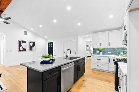 Tiny photo for 8305 Briarwood LN, Austin, TX 78757 (MLS # 4402138)