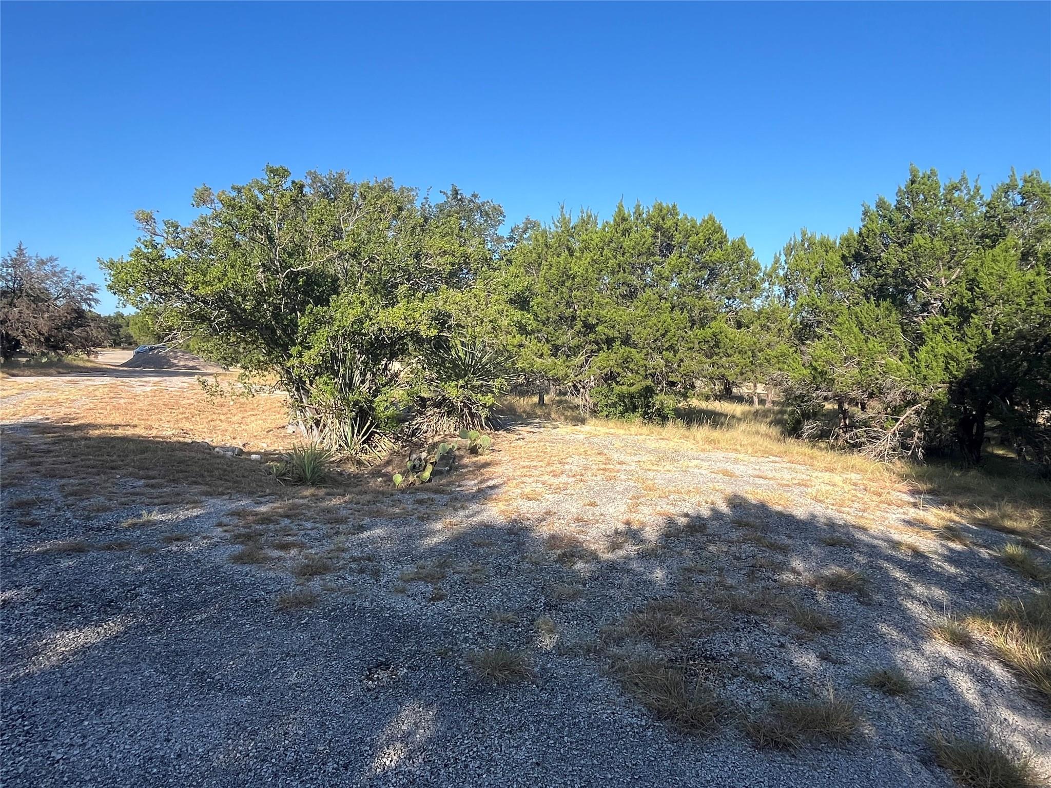 LT 22210 South Wind
