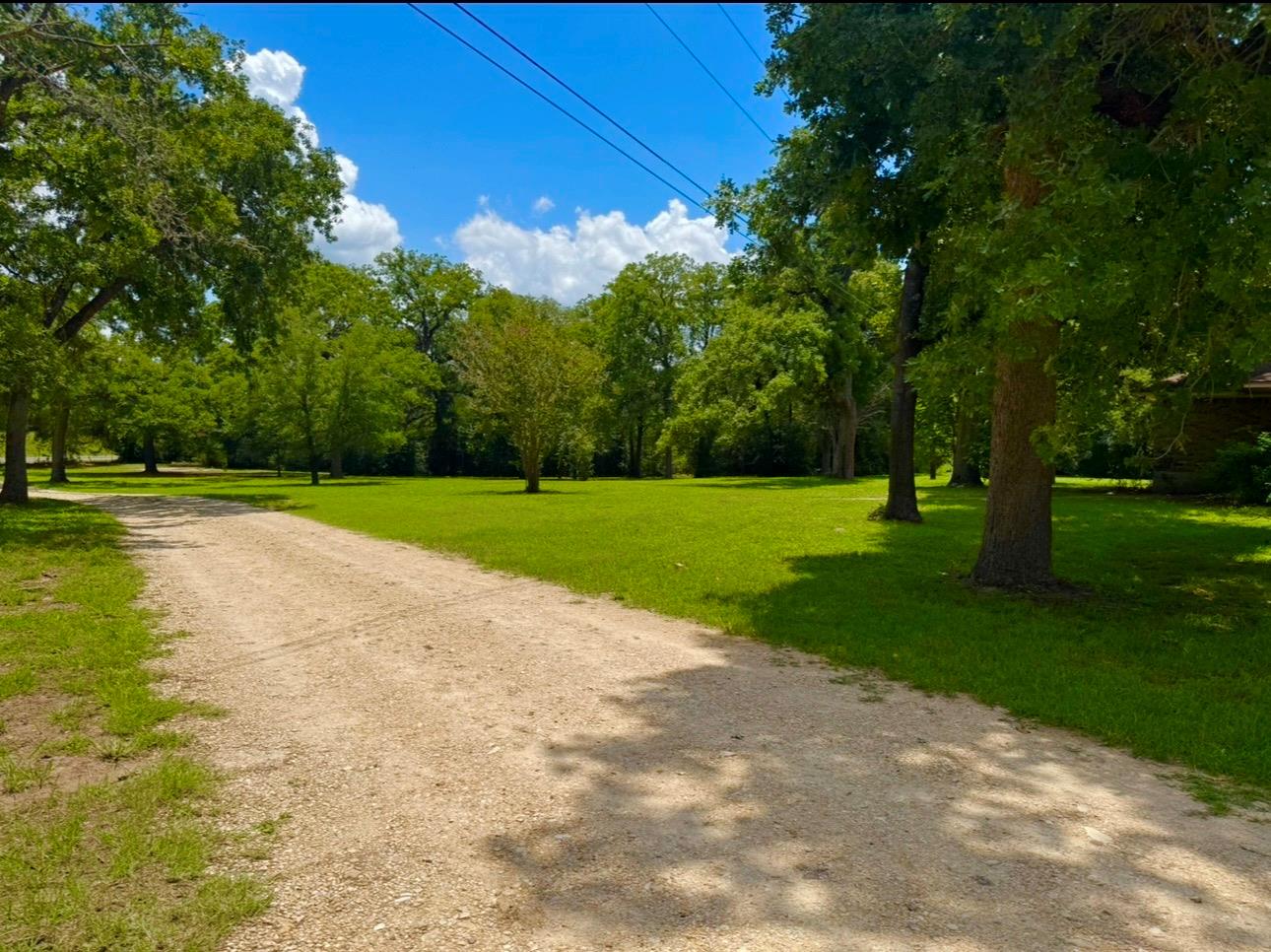 2410 N State Highway 95 N