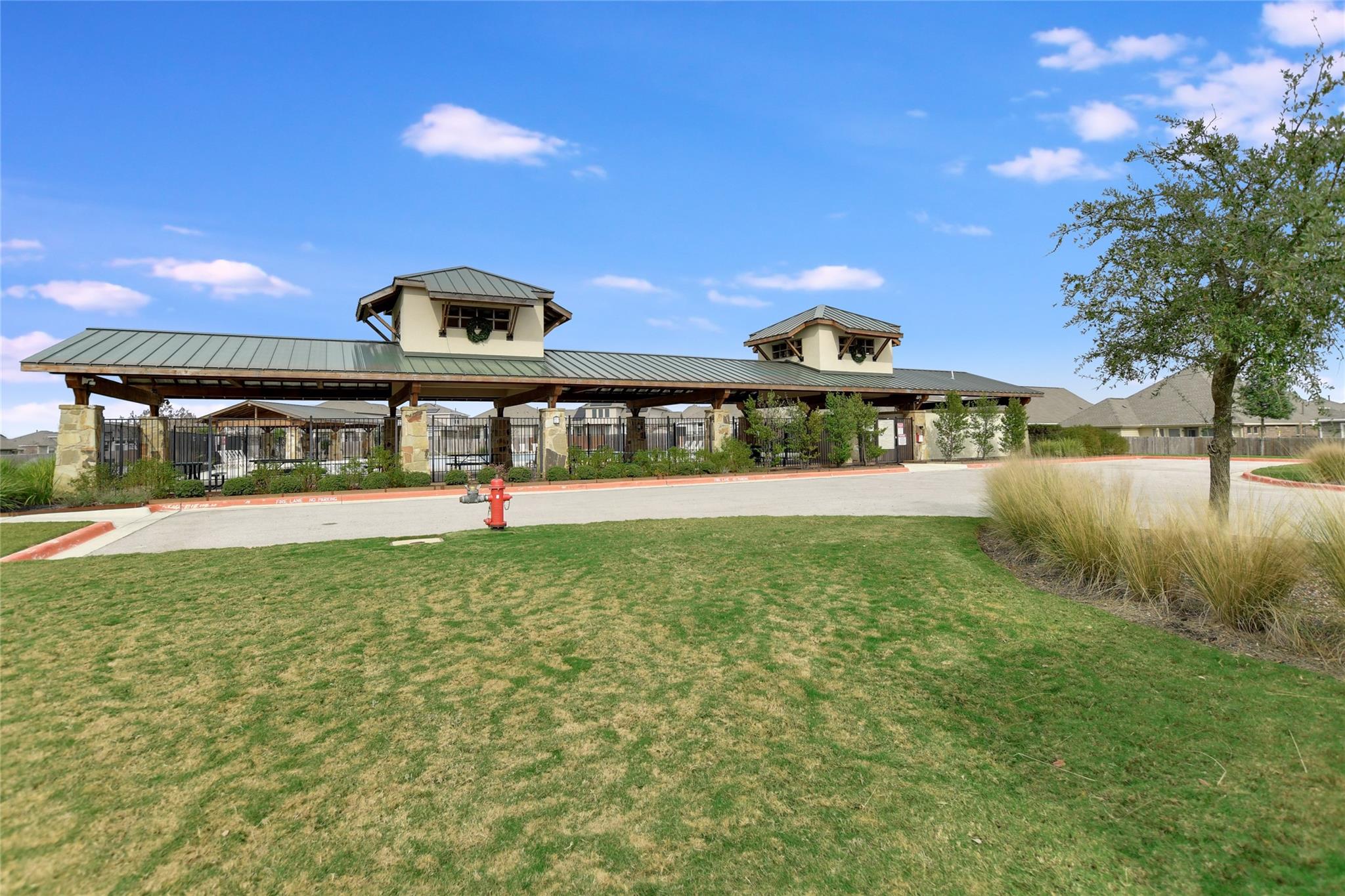 Round Rock, Texas 78665, United States, 4 Bedrooms Bedrooms, ,3 BathroomsBathrooms,Residential,Pending,38185