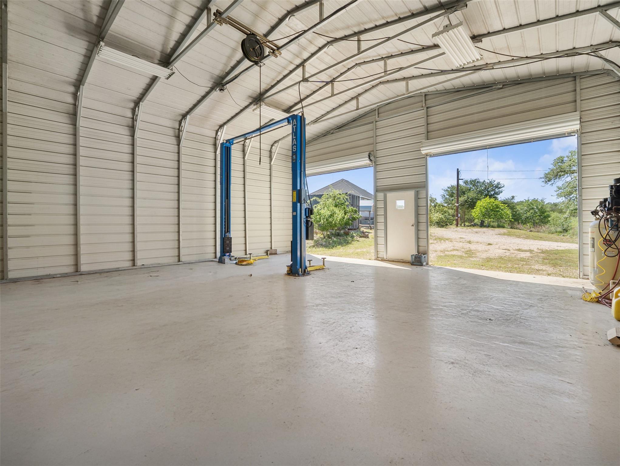 504 Oak Grove RD