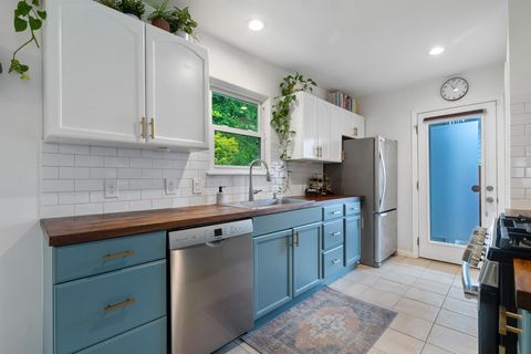 Tiny photo for 5210 Waterbrook DR, Austin, TX 78723 (MLS # 1350564)