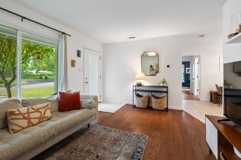 Tiny photo for 5210 Waterbrook DR, Austin, TX 78723 (MLS # 1350564)