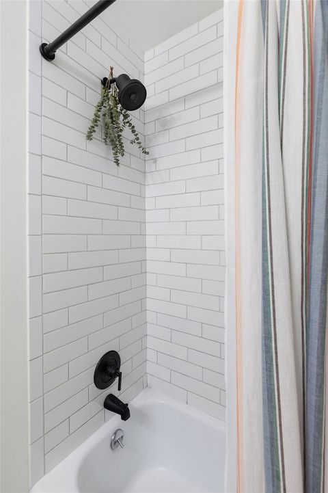 Tiny photo for 5210 Waterbrook DR, Austin, TX 78723 (MLS # 1350564)