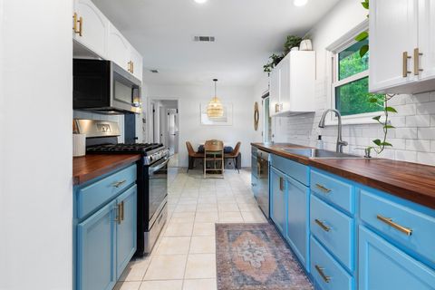 Tiny photo for 5210 Waterbrook DR, Austin, TX 78723 (MLS # 1350564)