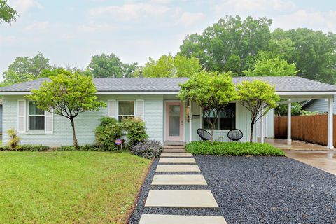 Photo of 5210 Waterbrook DR, Austin, TX 78723 (MLS # 1350564)