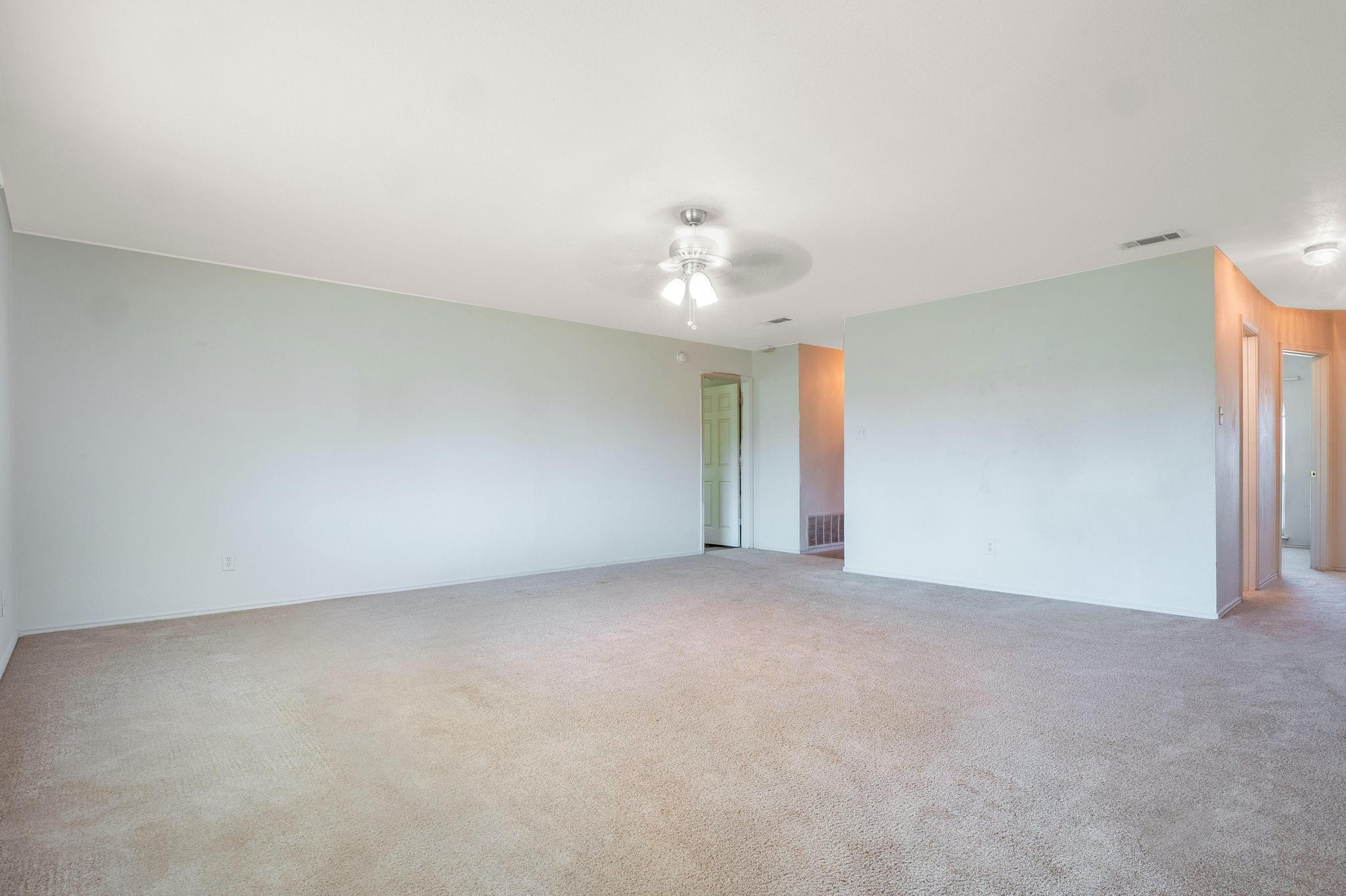 3702 Gowen CT
