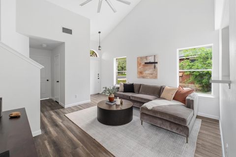 Photo of 11207 Canterbury Tales LN, Austin, TX 78748 (MLS # 5025826)