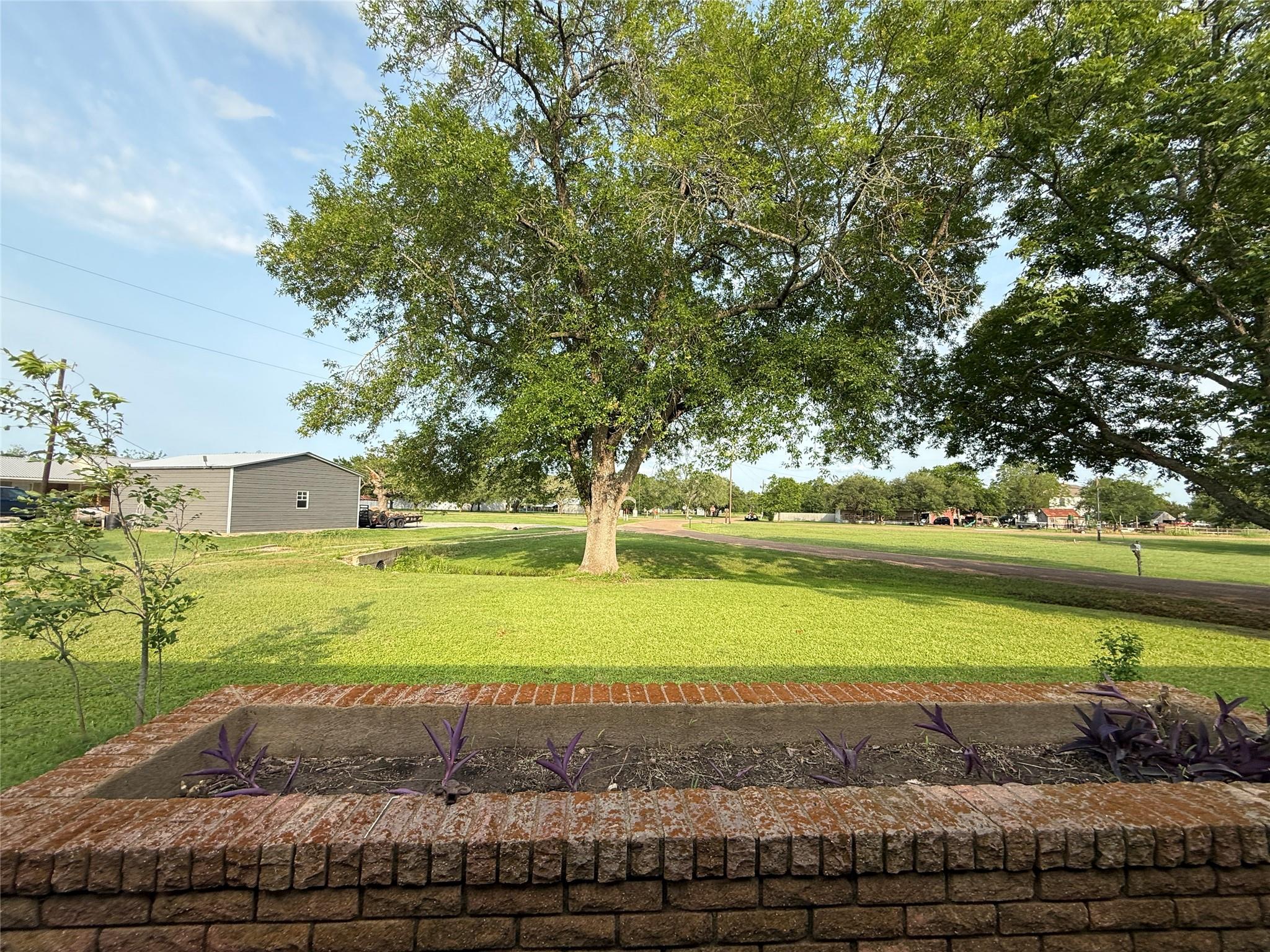 429 Camelback RD