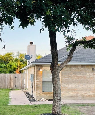 213 AXIS DEER TRL UNIT A, HUTTO, TX 78634 - Image 62577f3b2ab366cb1b7cf2d0c6f9bb1e/2080818515
