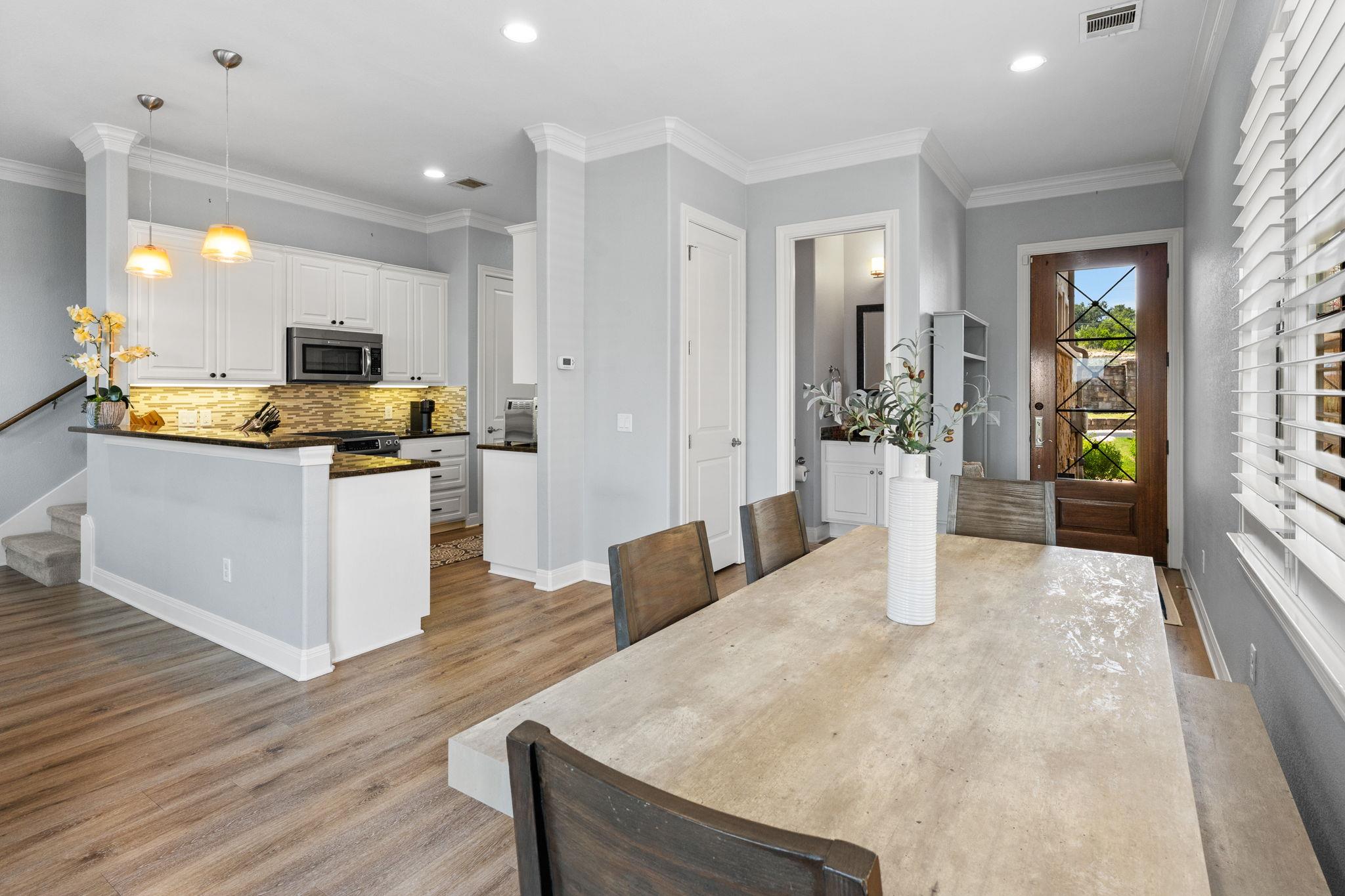 4000 Ranch Road 620 N 7