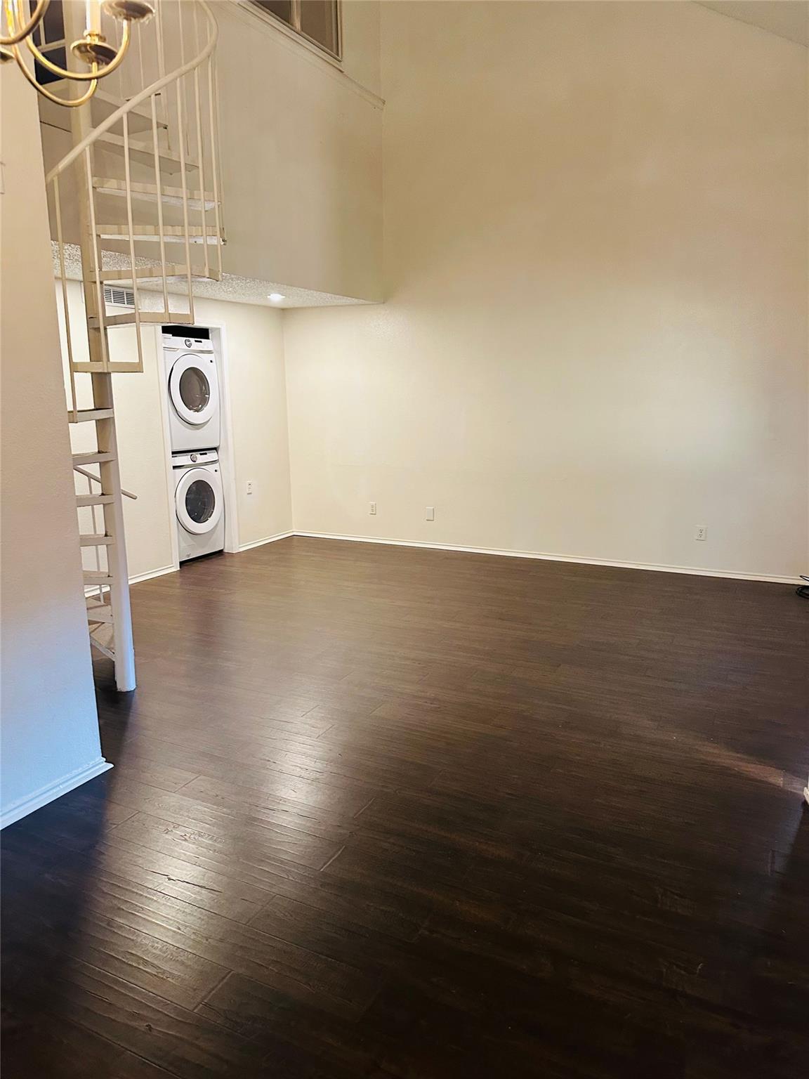 2401 Leon ST 307