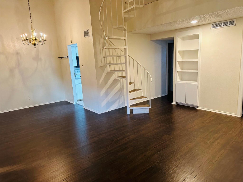 Photo of 2401 Leon ST #307, Austin, TX 78705 (MLS # 7108499)