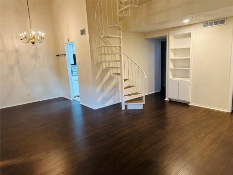 Photo of 2401 Leon ST #307, Austin, TX 78705 (MLS # 7108499)