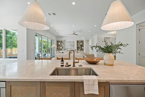Tiny photo for 3308 Dolphin DR, Austin, TX 78704 (MLS # 8697398)