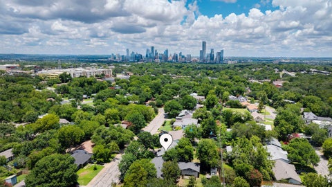 Tiny photo for 2611 East Side DR, Austin, TX 78704 (MLS # 1278527)