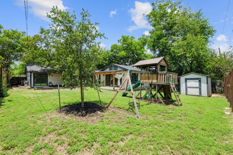 Tiny photo for 2611 East Side DR, Austin, TX 78704 (MLS # 1278527)
