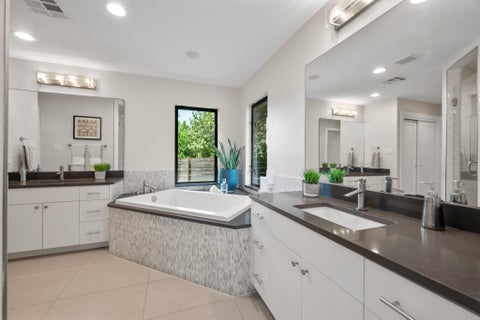 Tiny photo for 2611 East Side DR, Austin, TX 78704 (MLS # 1278527)