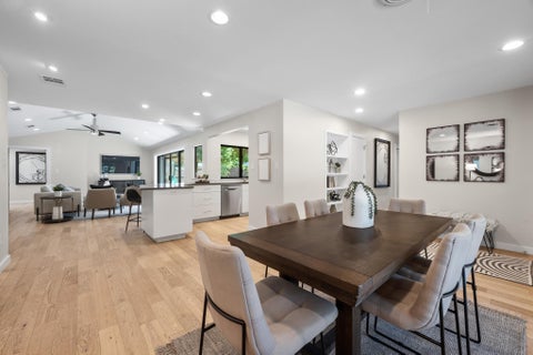 Tiny photo for 2611 East Side DR, Austin, TX 78704 (MLS # 1278527)