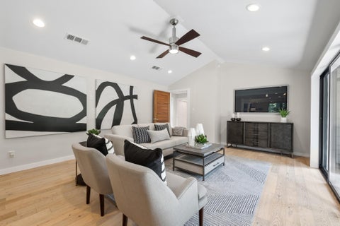 Tiny photo for 2611 East Side DR, Austin, TX 78704 (MLS # 1278527)
