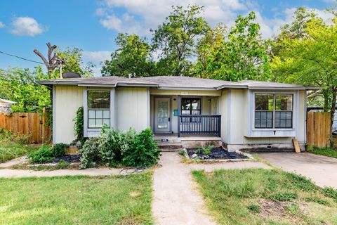 Photo of 1521 Madison Ave, Austin, TX 78757 (MLS # 5693185)