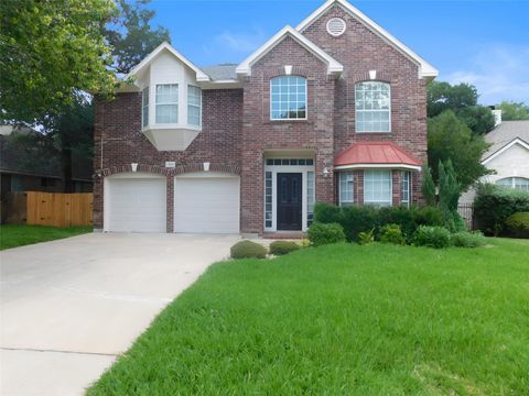 Photo of 30003 OAKLAND HILLS DR, Georgetown, TX 78628 (MLS # 2491328)