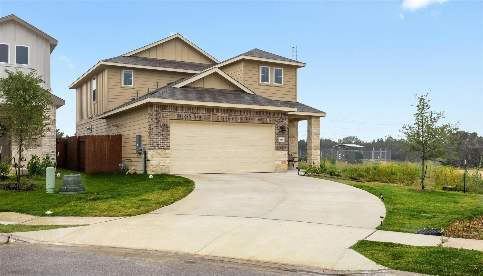 553 Longmount CV