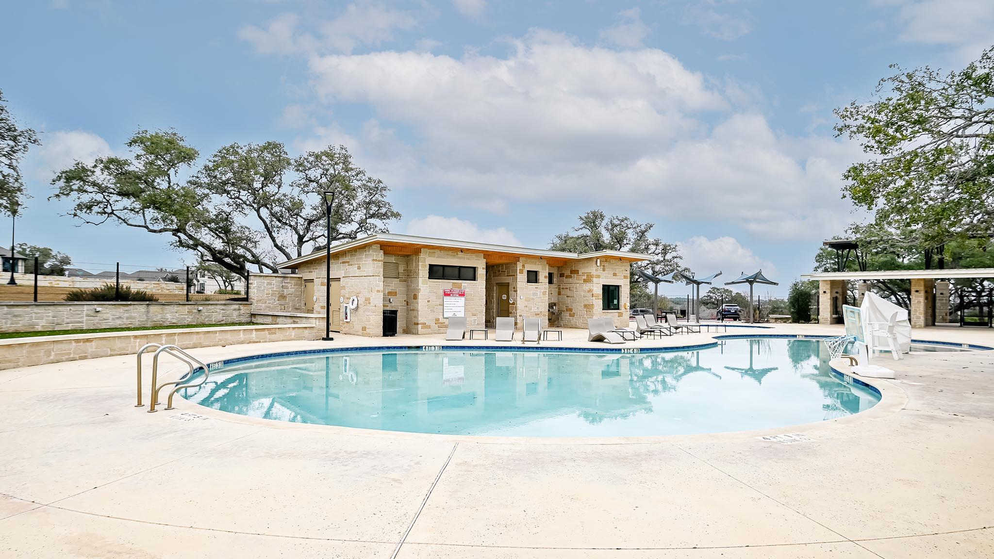 220 Knockout Rose DR
