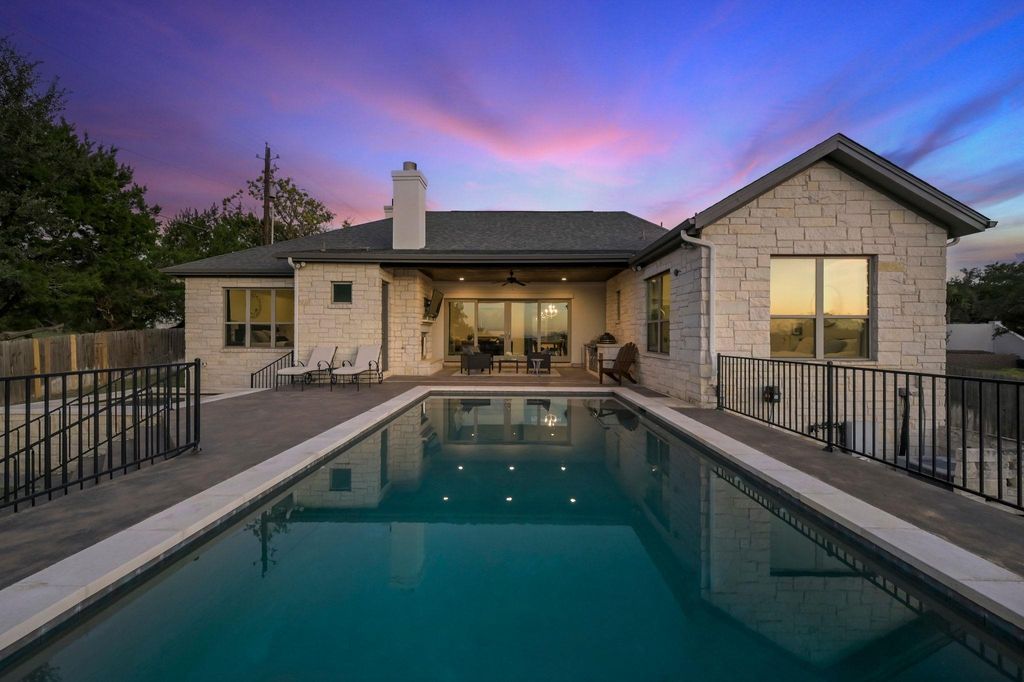 Photo for 124 Carefree CIR #B, Lakeway, TX 78734 (MLS # 8683137)