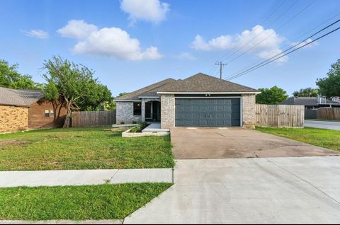 Photo of 2101 Boxwood PATH, Round Rock, TX 78664 (MLS # 1985873)