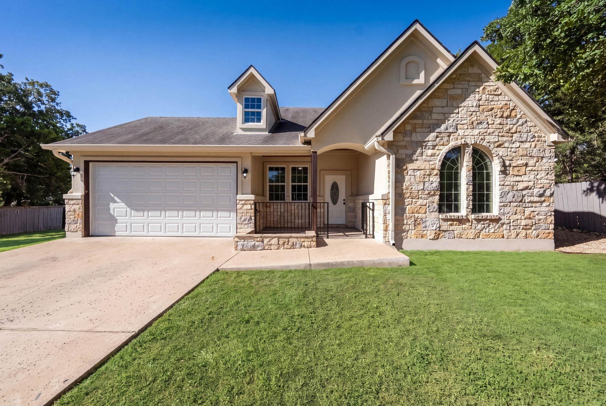 263 Indian Oak DR