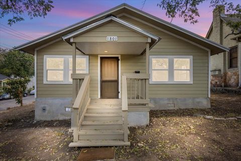 Photo of 1801 Travis Heights BLVD, Austin, TX 78704 (MLS # 1765122)