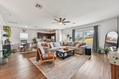 Photo of 5908 Eden DR, Austin, TX 78747 (MLS # 6919617)